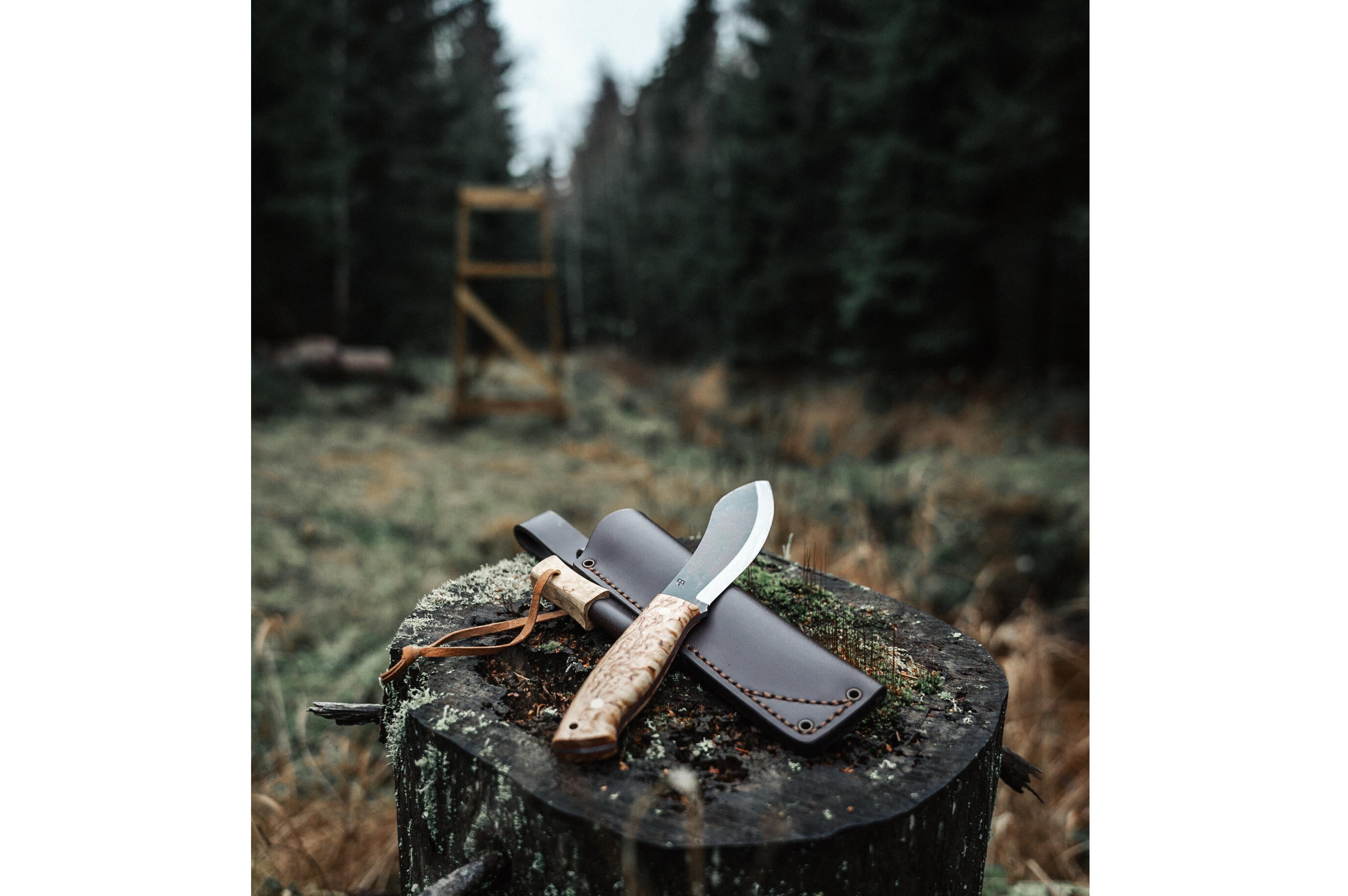 Brisa - Nessmuk 125 - CurlyBirch - Scandi - Firesteel - 24 cm - Bushcraft knives