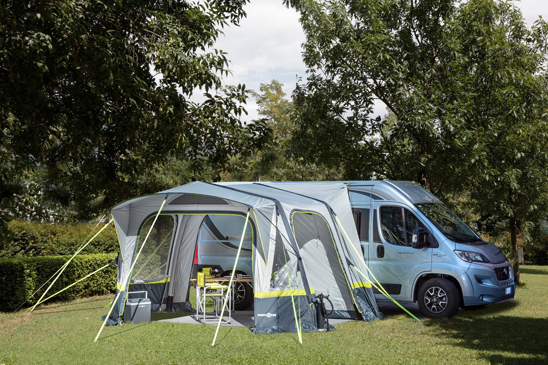 Brunner - Hogar HC - 390x250xH235 cm - Vorzelte