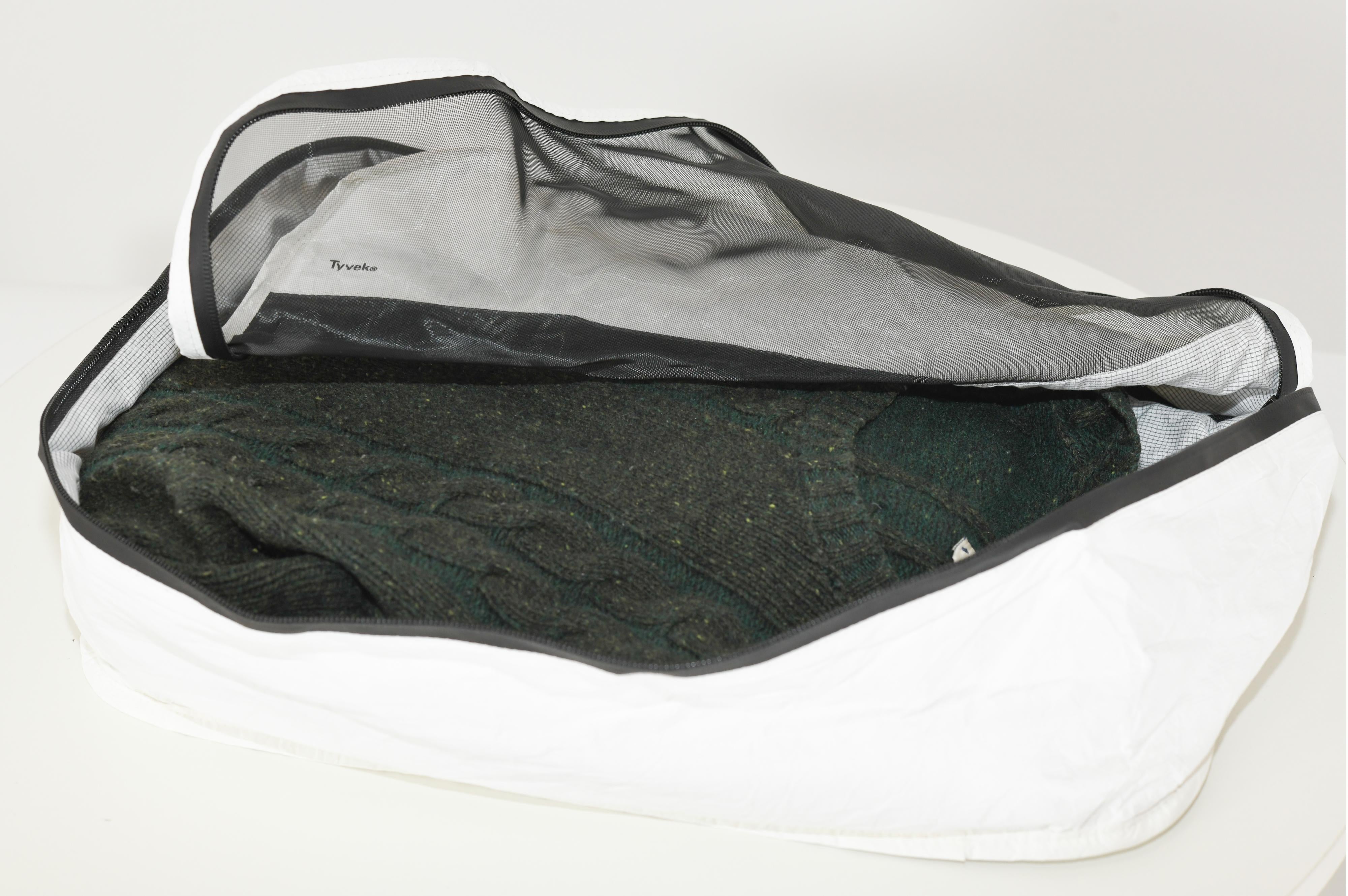 Naturehike - Tyvek Storage Washbag - 43x31x14cm / 30x22x14cm - TopDeals