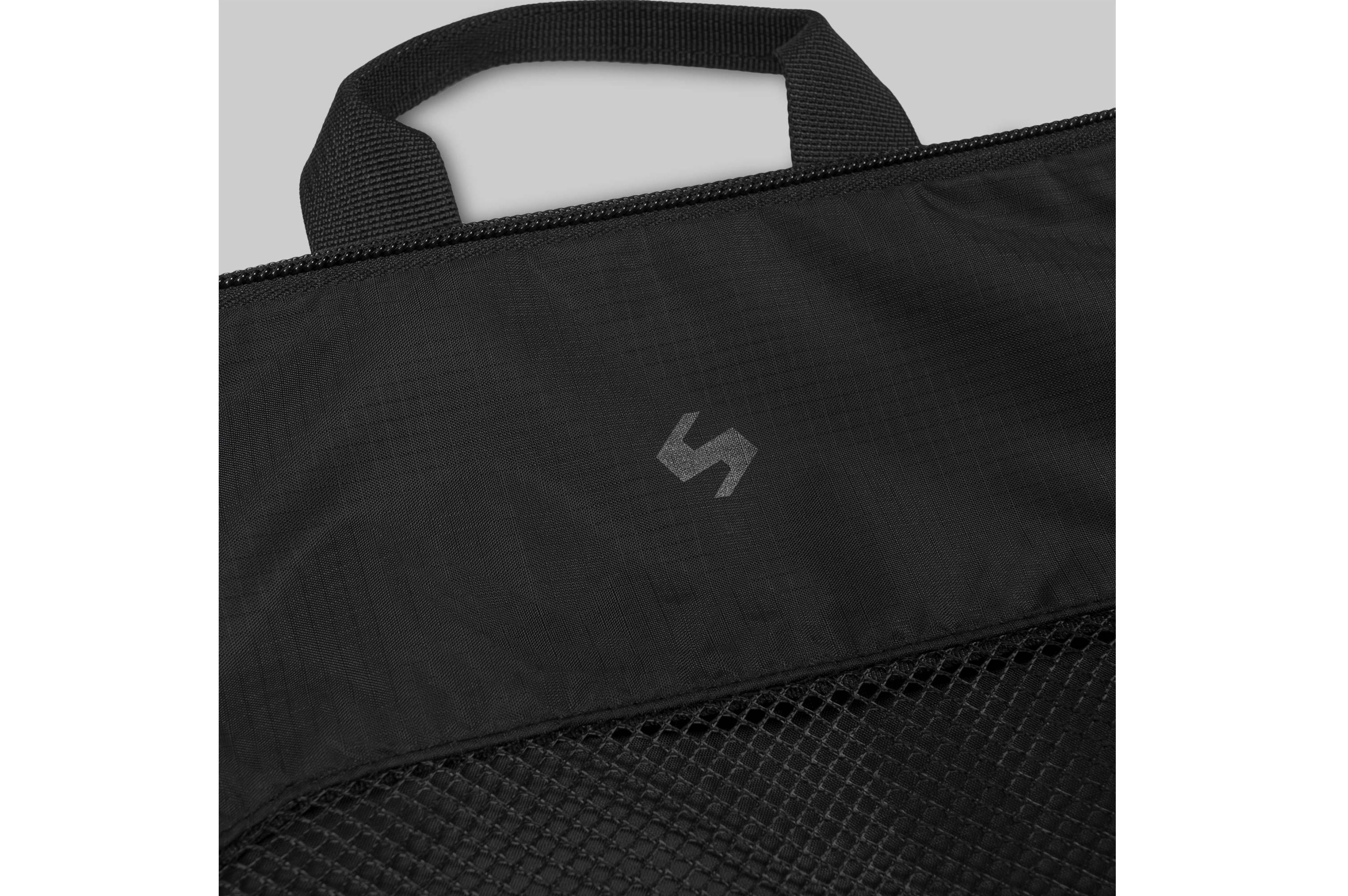 Stoirm - Travel Cube with Laundry Bag - 30x40x2 cm - Bags