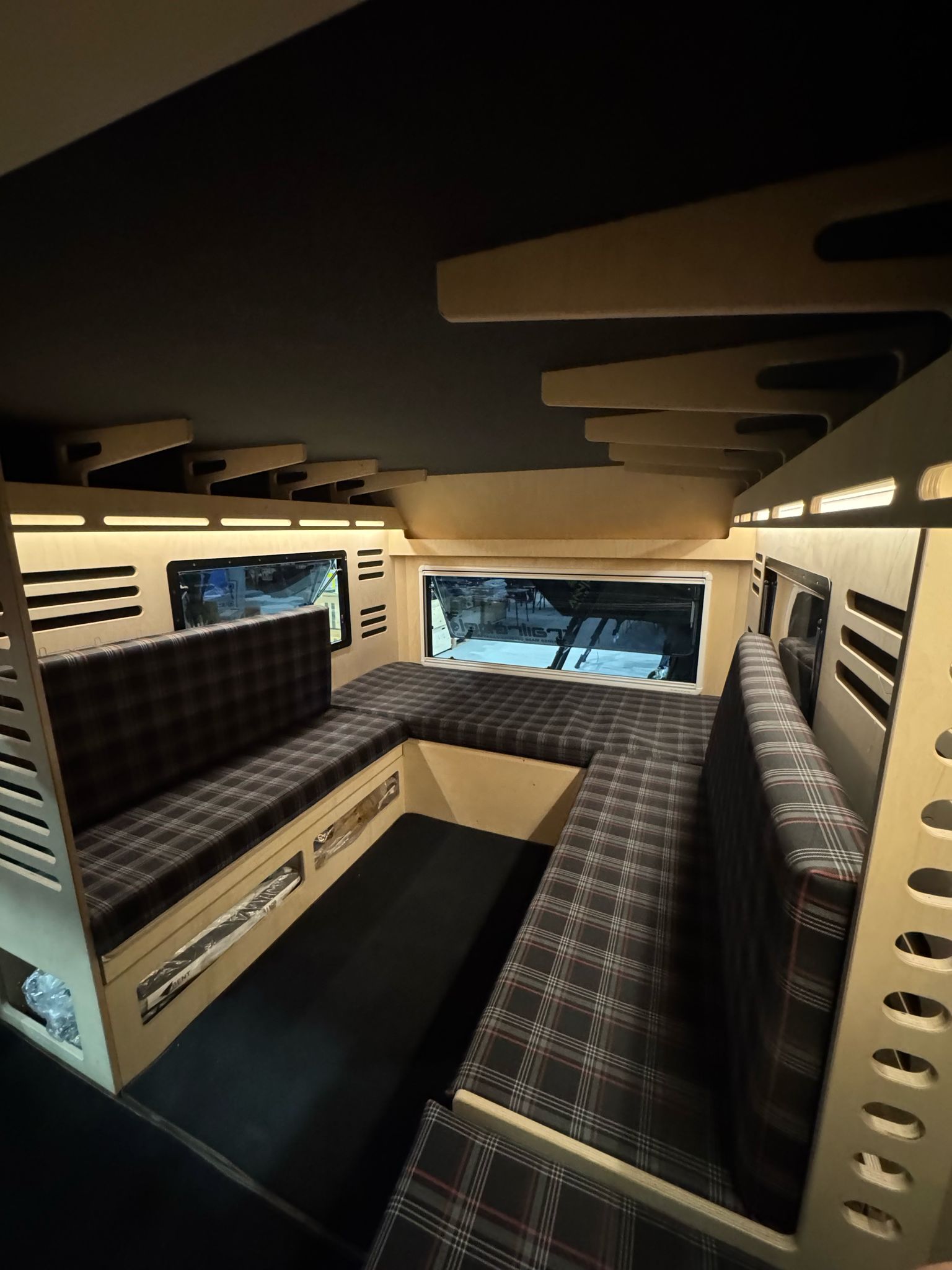 trailrebel - trailrebel Babyrebel Miet-Camper - Babyrebel