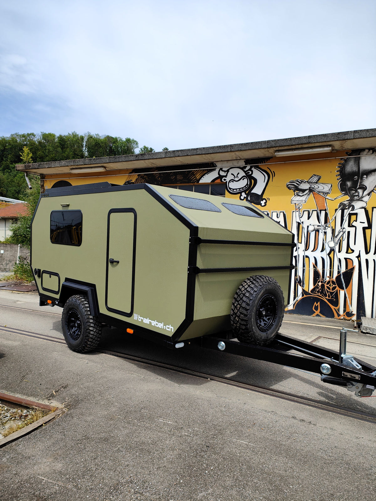 camper miet trailrebel Odin Miet-Camper Farbe:Blau Links/Rechts Mountainbiken in Bergen, Hordaland, Beinerholung