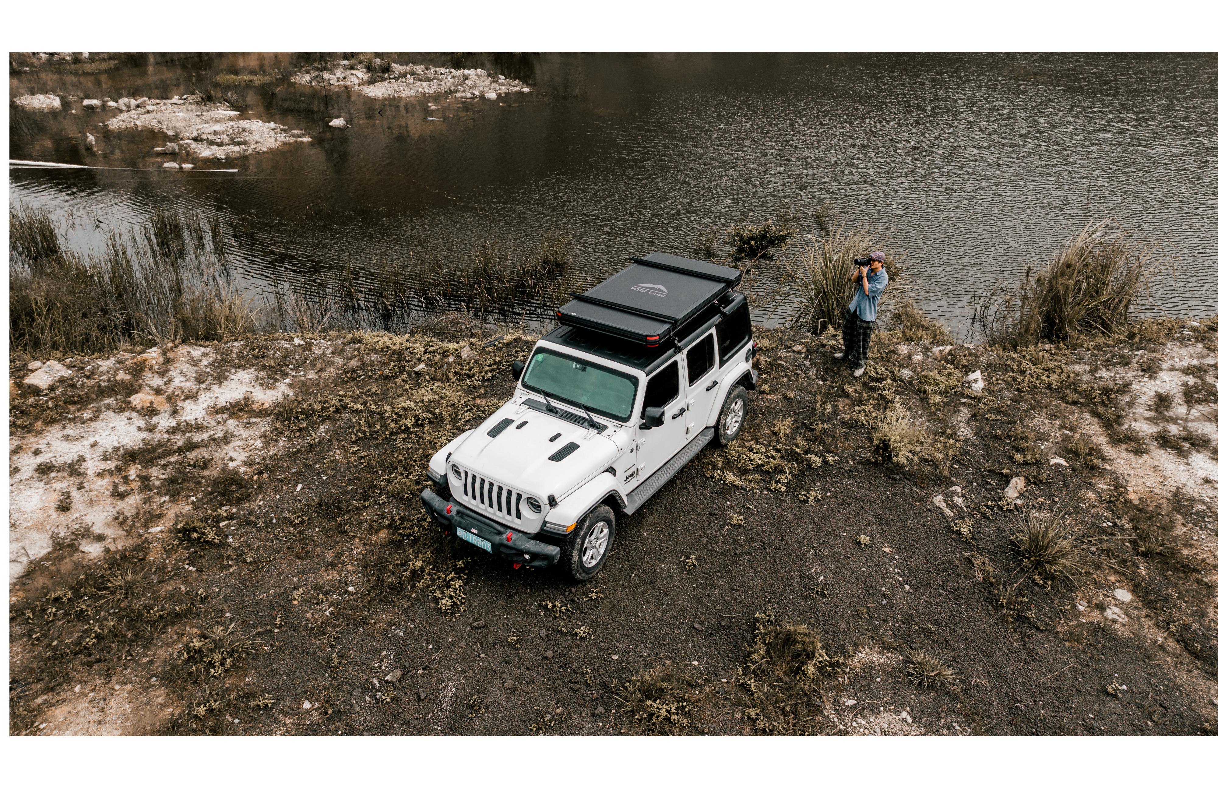 Bush Cruiser V2 Pro 120 - 203x124x30/128 cm - Dachzelte