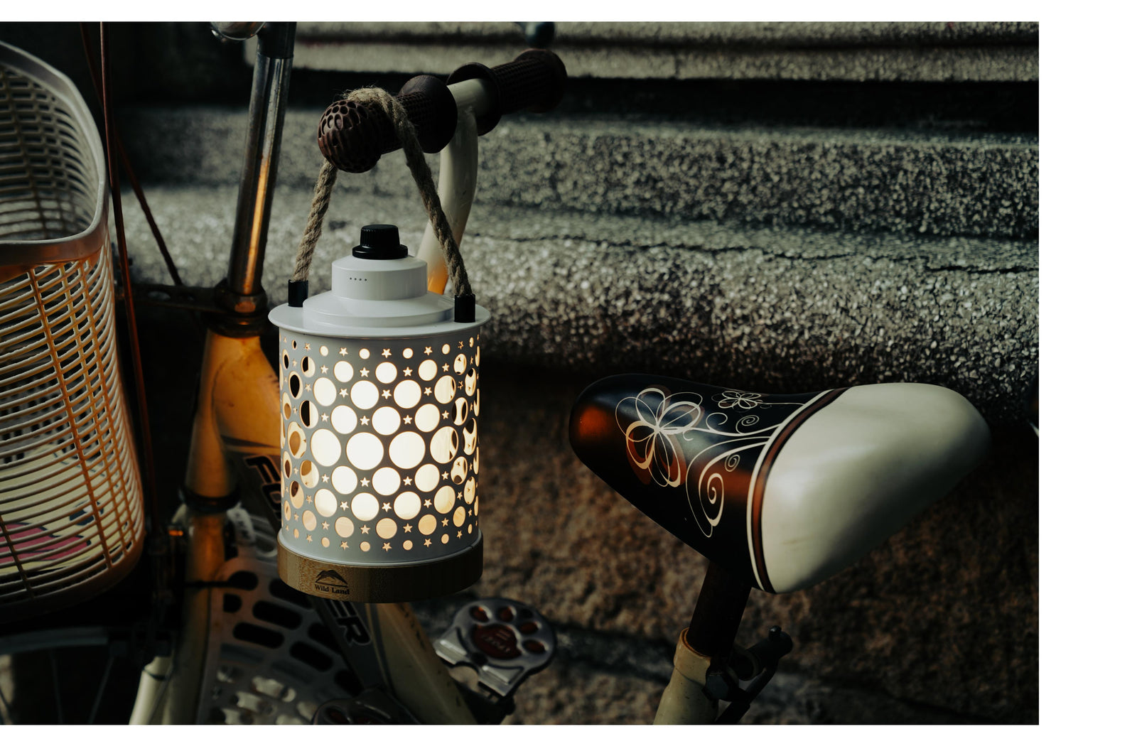 Wild Land - Ring Latern - 11.6x11.6x19.5 cm - Camping Light