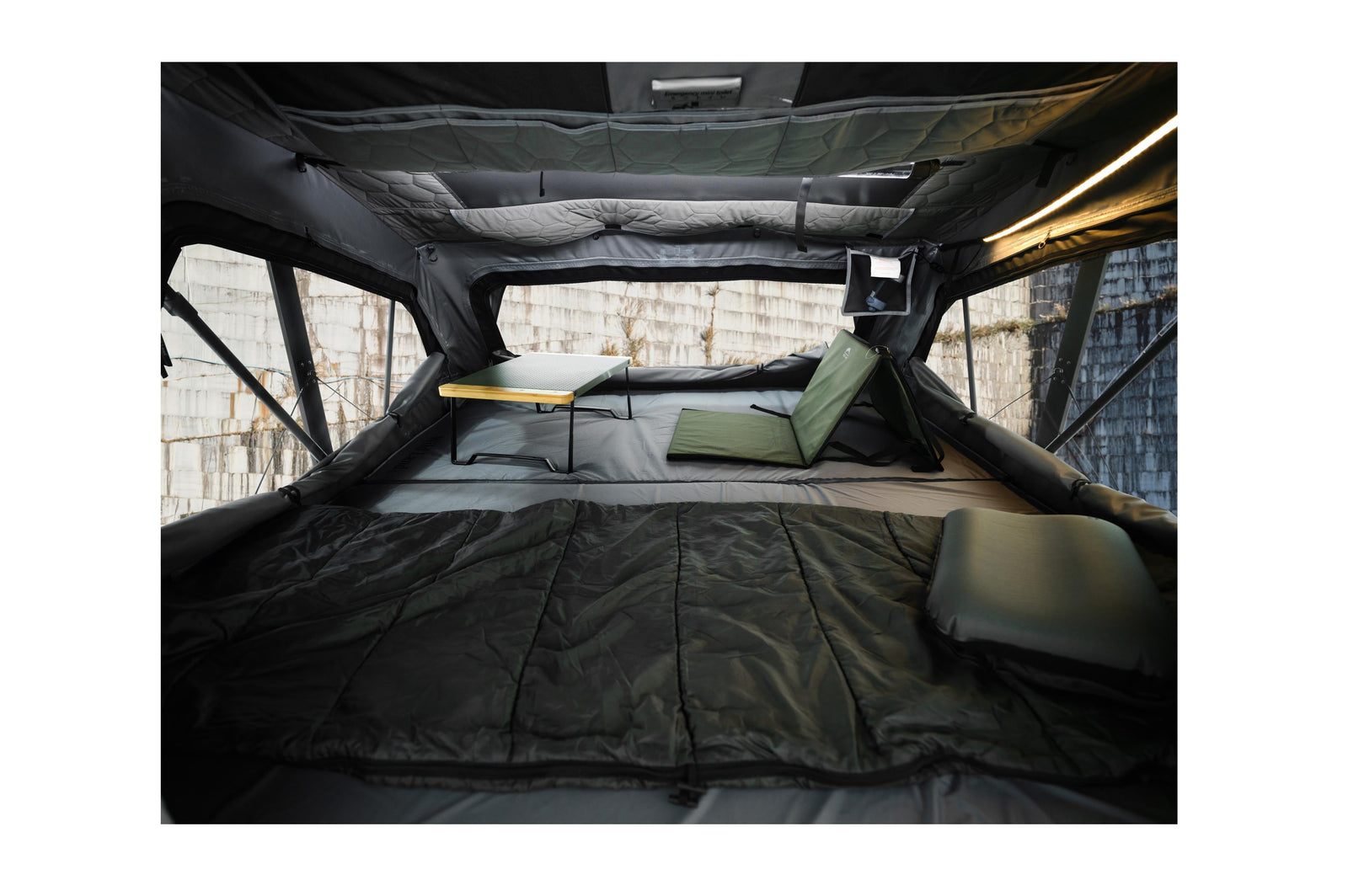 Wild Land - Summit Explorer 180 - 210x183x103 cm - Dachzelte